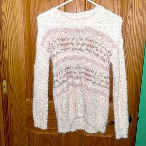 SO women’s extra small cream patterned sweater